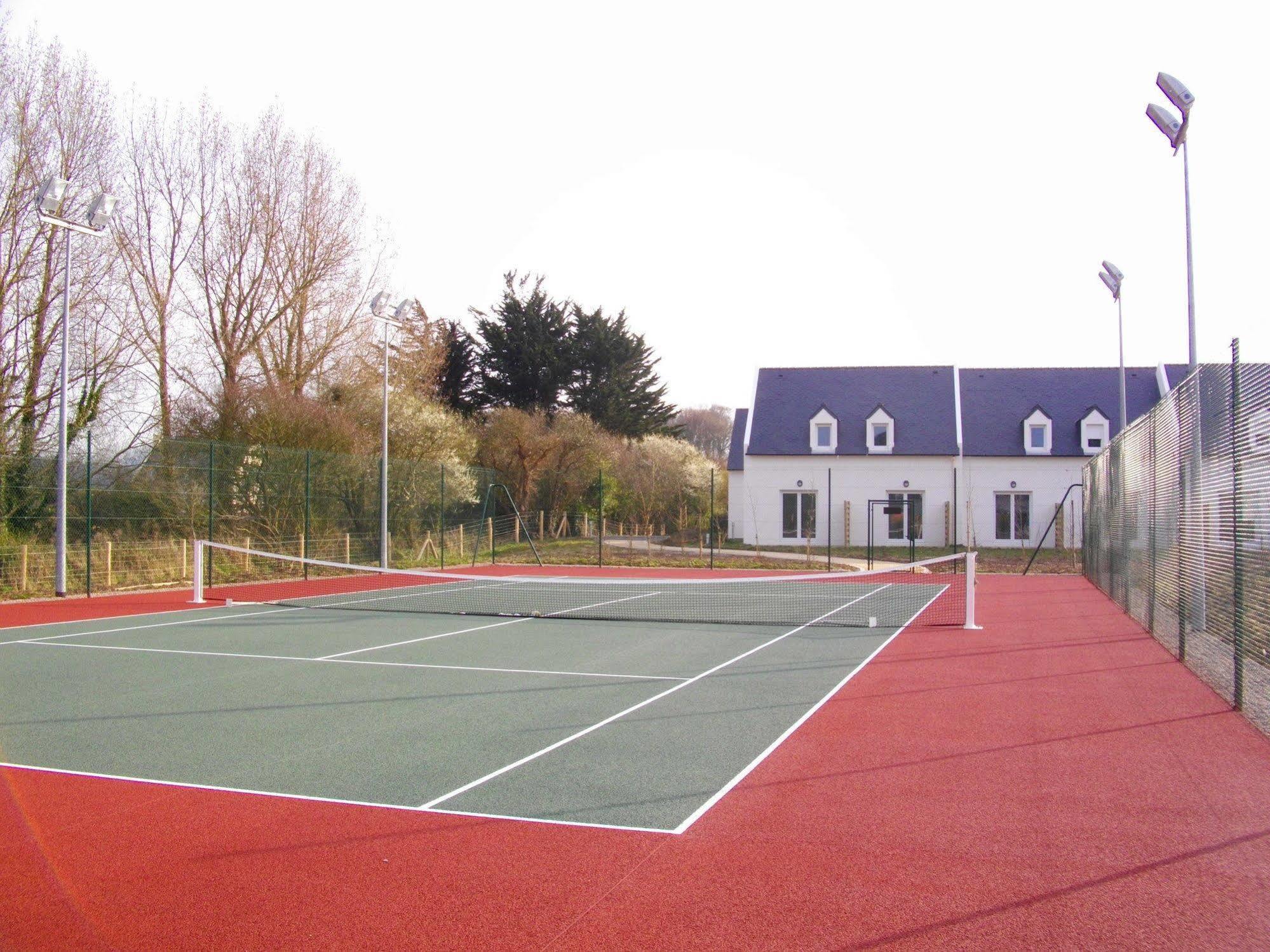 Saint-Pol-de-Léon Residence Nemea Les Roches מראה חיצוני תמונה