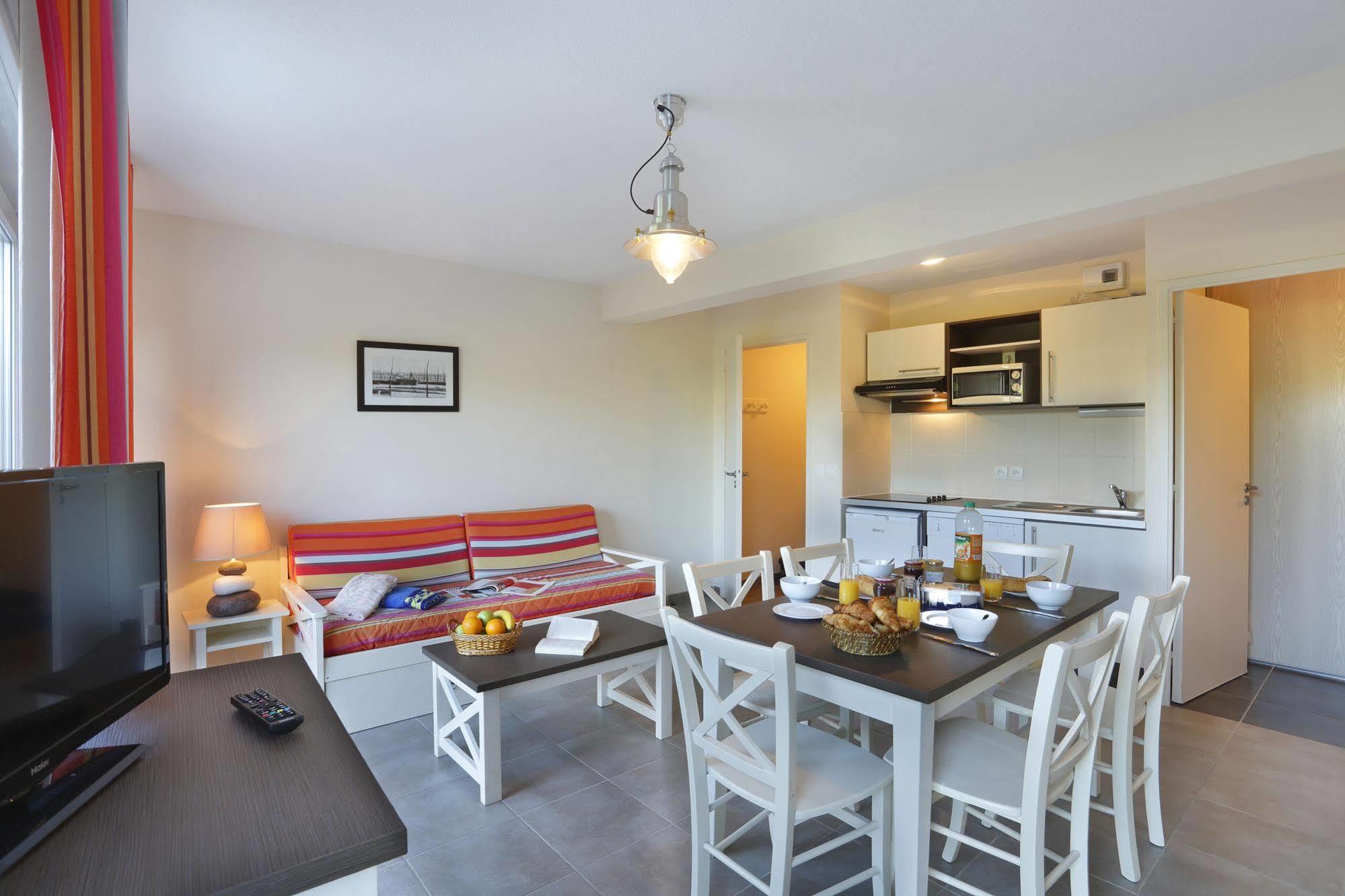 Saint-Pol-de-Léon Residence Nemea Les Roches מראה חיצוני תמונה